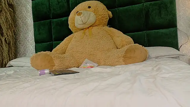 Snapshot of Sasha_Sin chatting on 04.03.26 Sasha Sin online show from 04.03.26