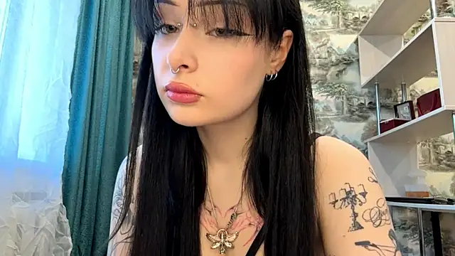 Snapshot of YoursinGoddes chatting on 04.16.26 YoursinGoddes online show from 04.16.26