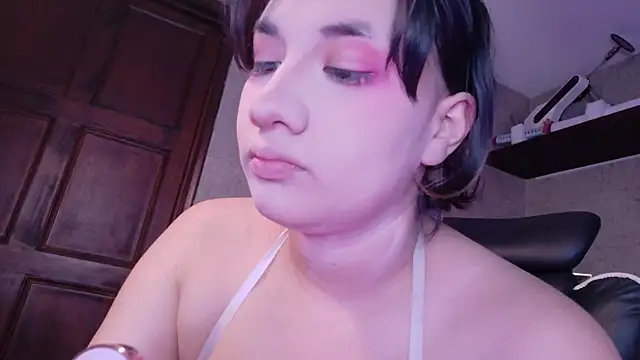 Carmillaa online show from 04.15.26