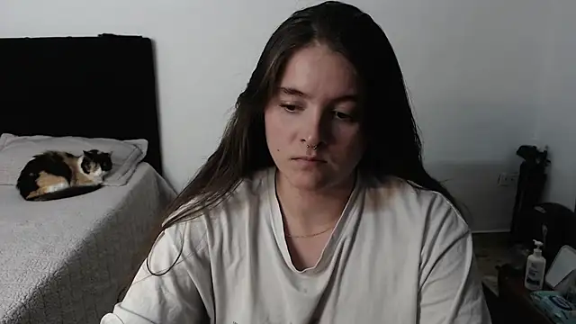 Queen Val369 online show from 04.12.26