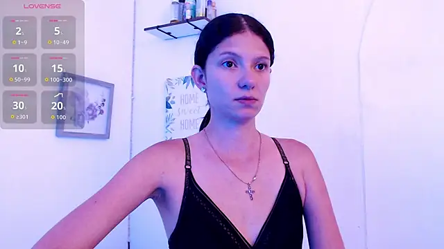 sofy bonnet1 online show from 04.10.26