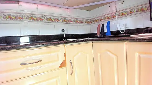 SophiaRivera18 online show from 04.16.26