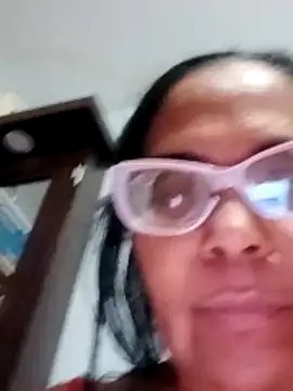 sexymomsn online show from 04.06.26