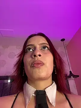 steffmontespink18 online show from 03.25.26