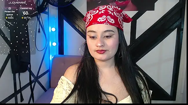 Snapshot of gabriela_tm1 chatting on 06.08.26 gabriela tm1 online show from 06.08.26