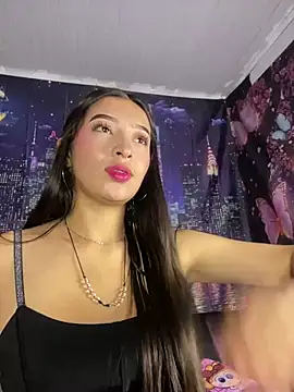 Itze Mua online show from 03.24.26