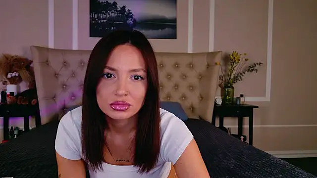 Alexa Stain online show from 04.07.26