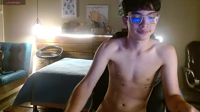 SantiTwinkyy online show from 04.04.26