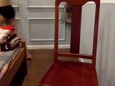 Snapshot of 17Komodo chatting on 04.15.26 17Komodo online show from 04.15.26