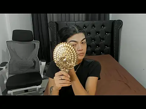 AveryMwore online show from 03.26.26