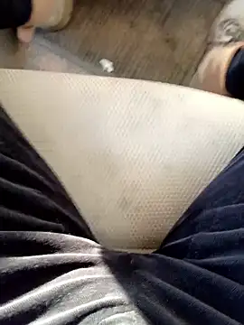 oneeyedwonder96 online show from 04.17.26