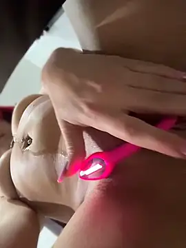 Amelie-RedHoney online show from 04.11.26