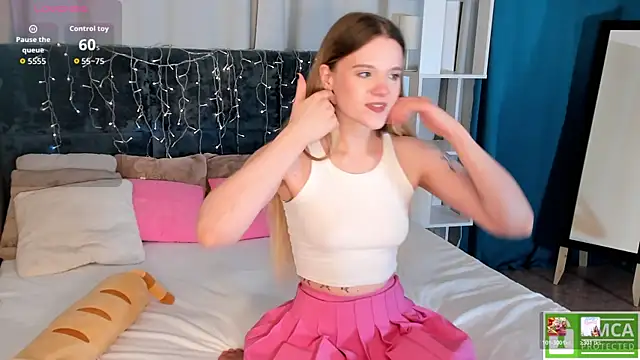 Emma peach online show from 03.31.26