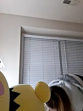 beeeuhh online show from 04.13.26