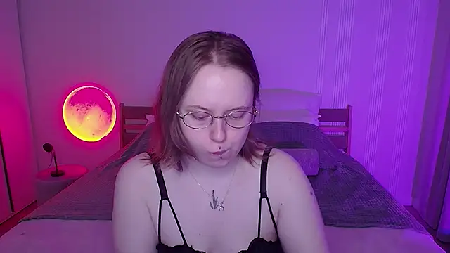 SelenaLily online show from 04.08.26