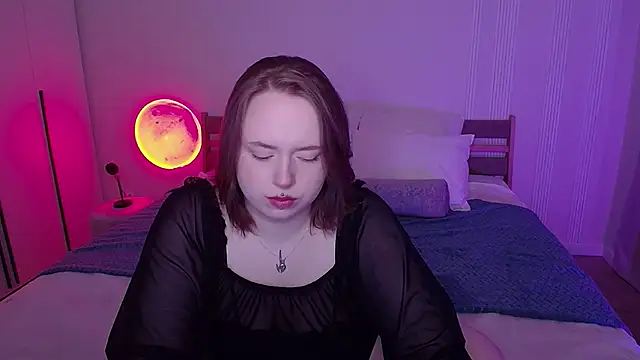 SelenaLily online show from 04.15.26