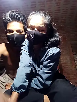 Snapshot of COUPLE-HOTS chatting on 03.29.26 COUPLE-HOTS online show from 03.29.26