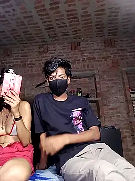 Snapshot of COUPLE-HOTS chatting on 04.10.26 COUPLE-HOTS online show from 04.10.26