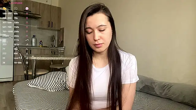 AureaMaggi online show from 04.10.26