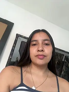 HaileyBiieber online show from 04.04.26