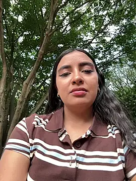 HaileyBiieber online show from 04.12.26