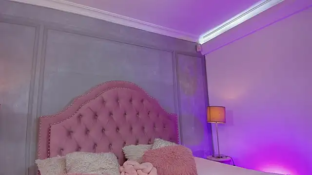 Snapshot of Mia_Culpa chatting on 04.06.26 Mia Culpa online show from 04.06.26