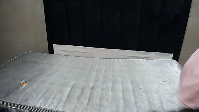 Candylips22 online show from 04.19.26