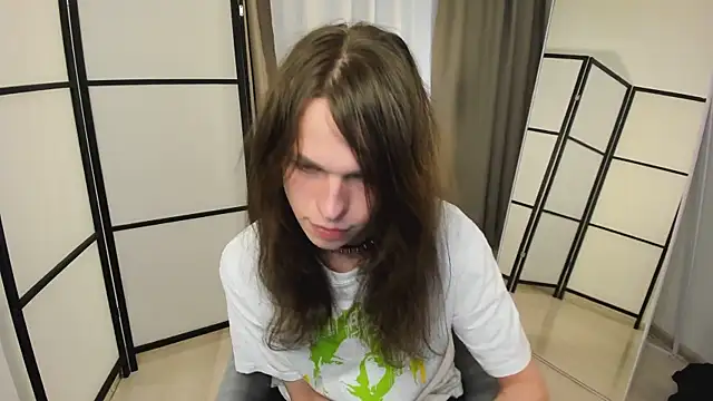 Snapshot of Louis_Hayes chatting on 03.24.26 Louis Hayes online show from 03.24.26