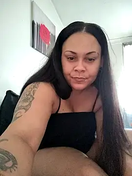 TeeTeeKitching online show from 04.10.26