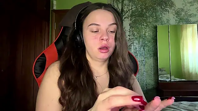 ThedaStrevell online show from 04.13.26