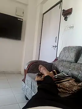 B S0051 online show from 04.06.26