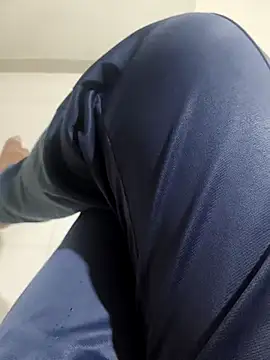 B S0051 online show from 04.24.26