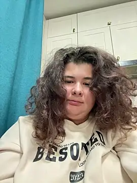 curly elise online show from 04.01.26