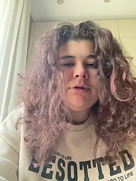 curly elise online show from 04.06.26