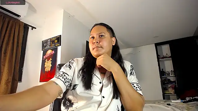 Junaiker roa1 online show from 04.11.26