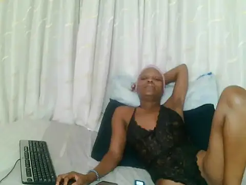 SexySlimMelanin7 online show from 04.05.26