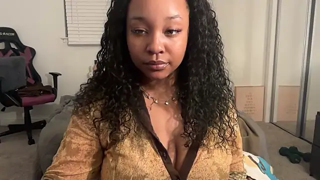 Yourmommysilk online show from 04.07.26