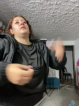 Amber rosse outdoors online show from 04.17.26