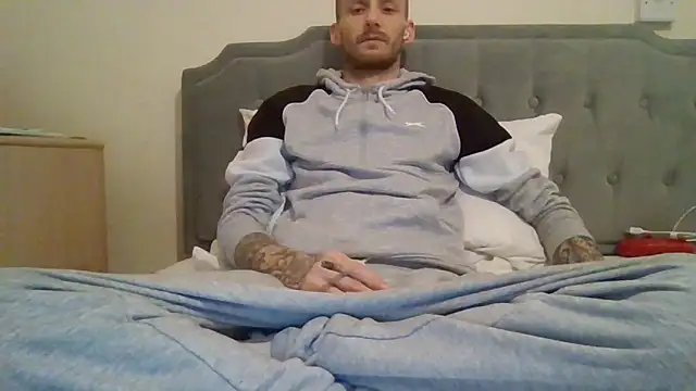 feetlovrr94 online show from 03.31.26