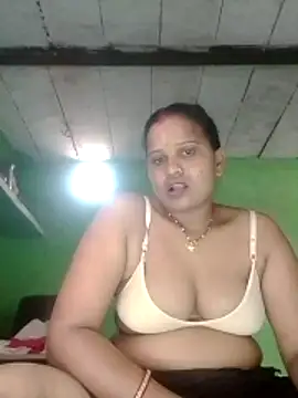 Shivani09900 online show from 06.16.26
