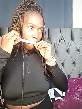 Cybil Hearts online show from 04.07.26