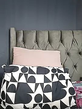 Cybil Hearts online show from 04.09.26