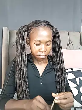 Cybil Hearts online show from 04.11.26