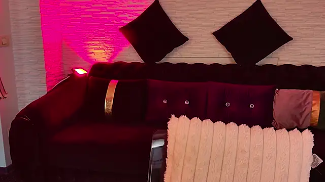 AngelWooW online show from 04.05.26