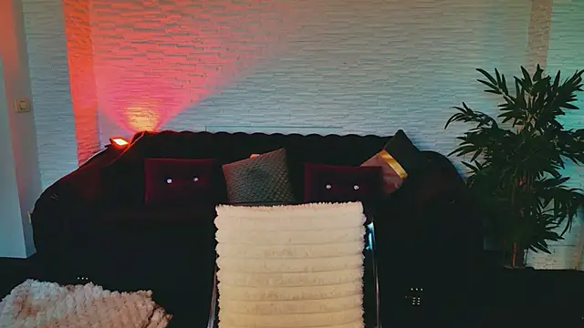 AngelWooW online show from 04.07.26