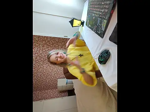 StijenaHunt online show from 04.13.26