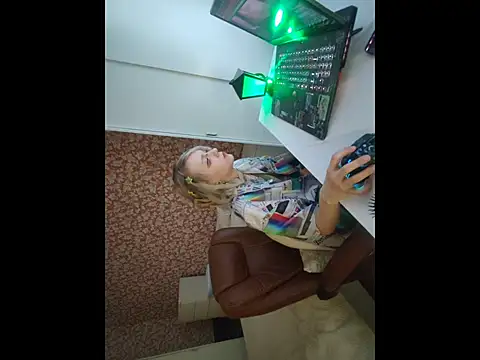 StijenaHunt online show from 04.14.26