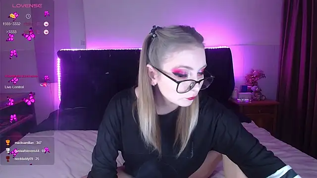 ammyska online show from 04.13.26