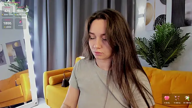 Domirelle online show from 04.11.26