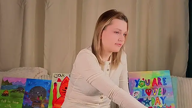 LorriMonz online show from 04.08.26